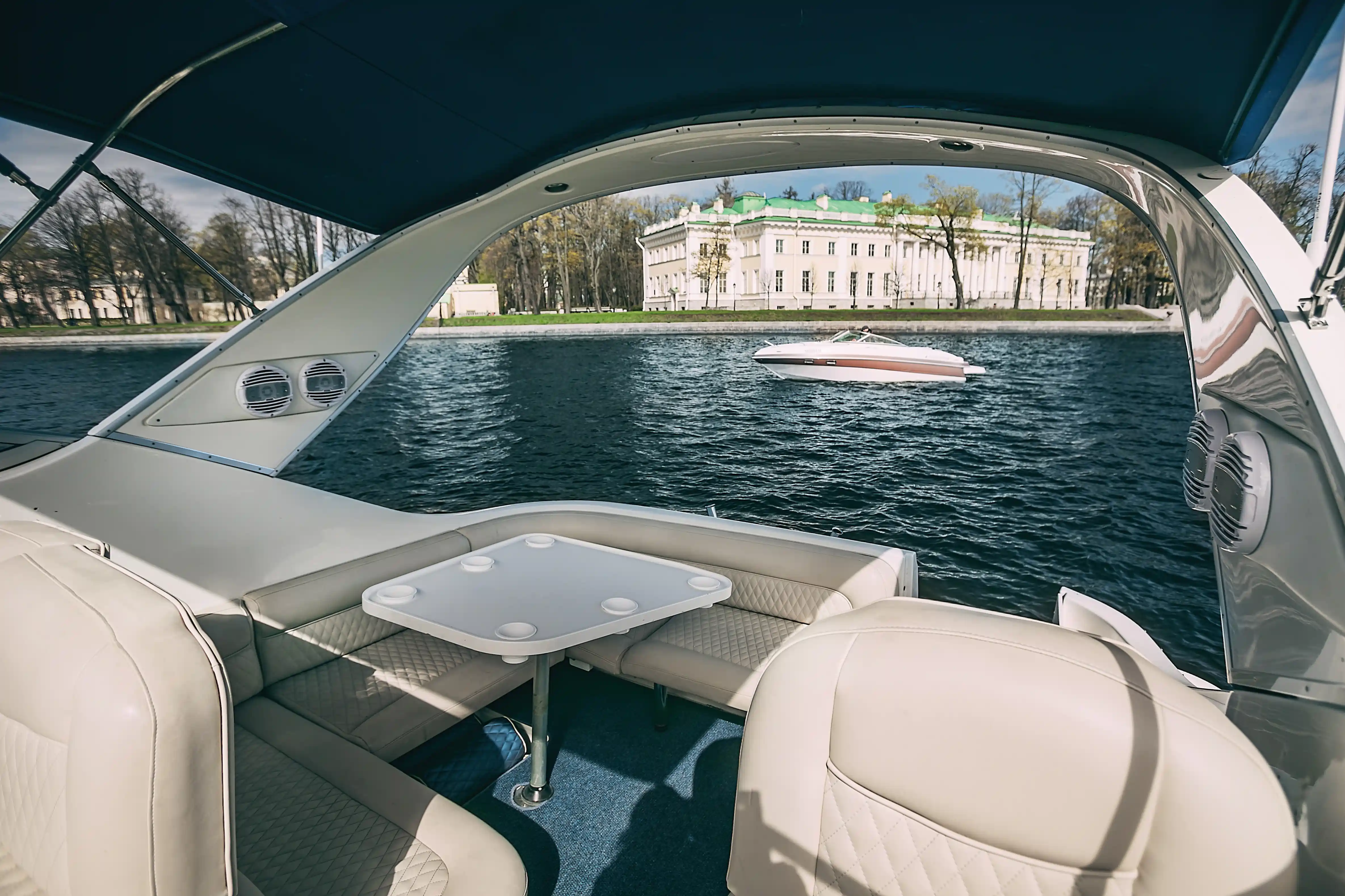 Катер Bayliner 305 «Елена» 
